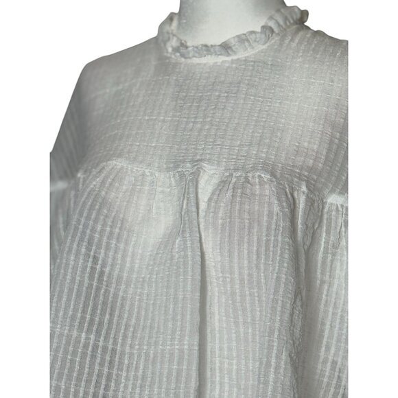NEW Zara White Textured Long Sleeve Blouse Ruffle Collar Button Cuffs Top Size M - Picture 6 of 8